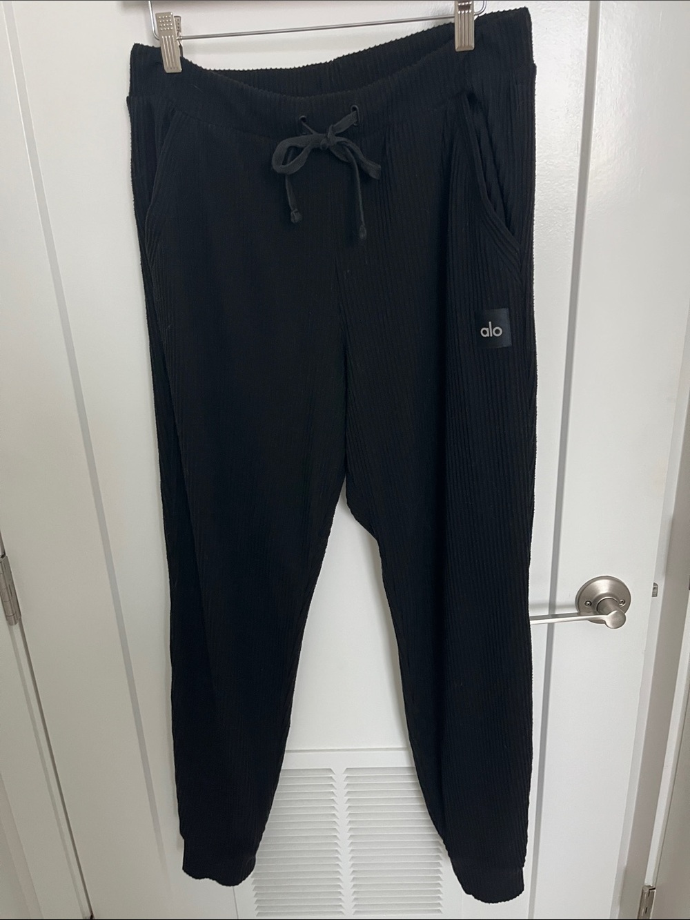 Alo Black Ribbed Jogger Pants